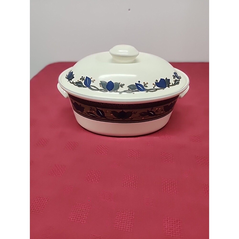 Mikasa Intaglio Arabella 1.5 Quart Covered Casserole #CAC 01 New No Box
